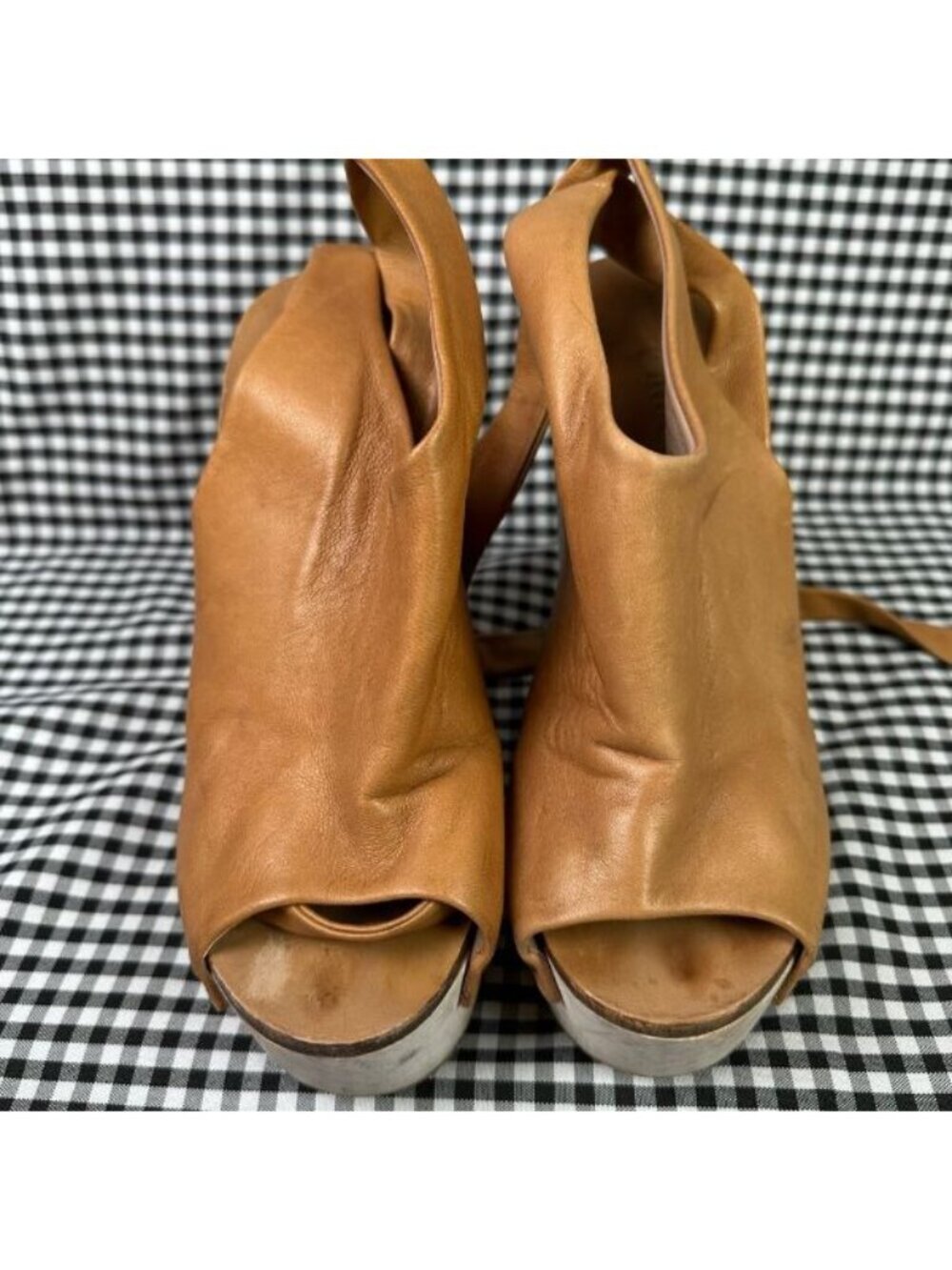Chloe Studded Brown Leather Ankle Strap Wood Platform Clog Style Heel EU 38 - Picture 4 of 8